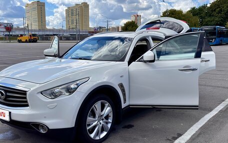Infiniti FX II, 2012 год, 1 350 000 рублей, 2 фотография