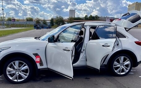 Infiniti FX II, 2012 год, 1 350 000 рублей, 3 фотография