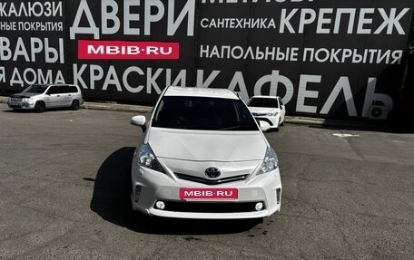 Toyota Prius Alpha I (ZVW40/41), 2013 год, 1 100 000 рублей, 4 фотография