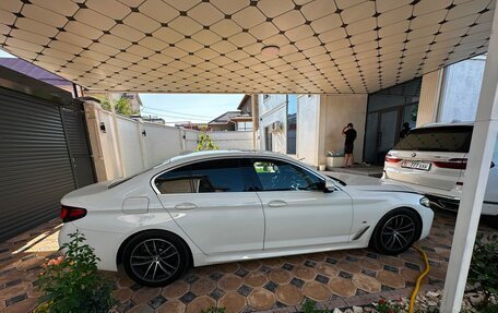 BMW 5 серия, 2021 год, 2 750 000 рублей, 7 фотография