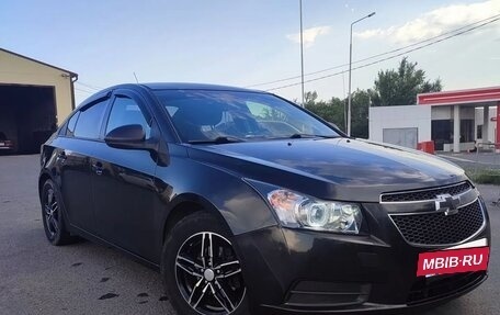 Chevrolet Cruze II, 2013 год, 670 000 рублей, 3 фотография