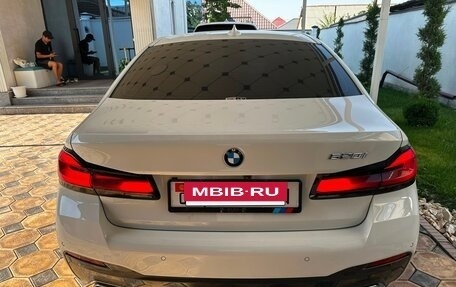 BMW 5 серия, 2021 год, 2 750 000 рублей, 3 фотография