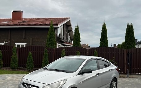 Hyundai Solaris II рестайлинг, 2013 год, 550 000 рублей, 9 фотография
