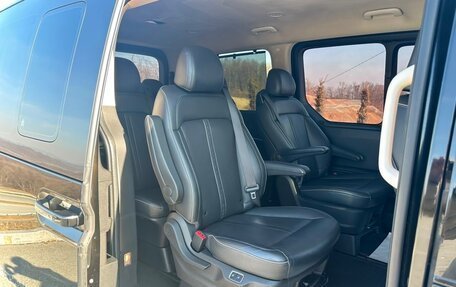 Hyundai Staria, 2021 год, 3 700 000 рублей, 22 фотография