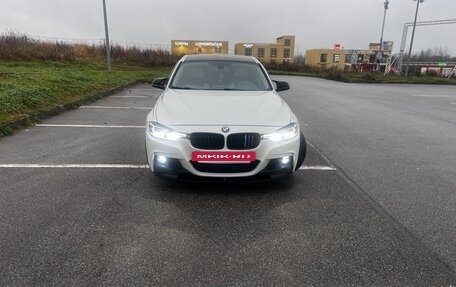 BMW 3 серия, 2017 год, 1 485 000 рублей, 2 фотография
