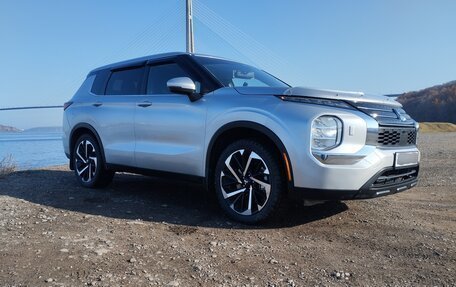 Mitsubishi Outlander, 2021 год, 3 100 рублей, 3 фотография