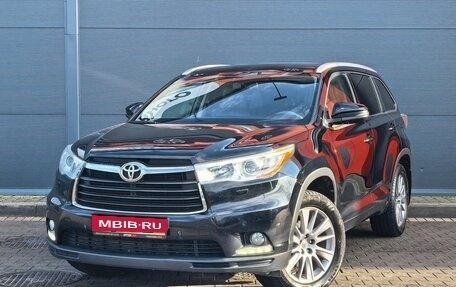 Toyota Highlander III, 2014 год, 2 349 000 рублей, 1 фотография