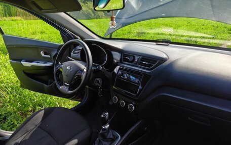 KIA Rio III рестайлинг, 2015 год, 899 999 рублей, 16 фотография