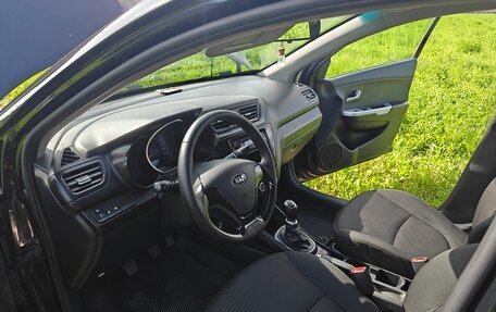 KIA Rio III рестайлинг, 2015 год, 899 999 рублей, 25 фотография