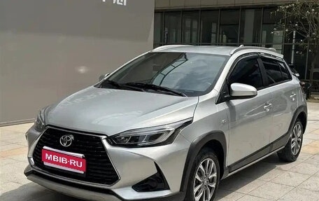 Toyota Yaris XP150 рестайлинг, 2022 год, 1 199 000 рублей, 1 фотография