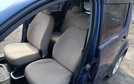 Toyota Passo III, 2004 год, 390 000 рублей, 9 фотография