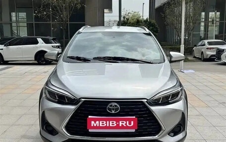 Toyota Yaris XP150 рестайлинг, 2022 год, 1 199 000 рублей, 2 фотография
