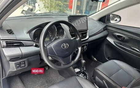 Toyota Yaris XP150 рестайлинг, 2022 год, 1 199 000 рублей, 13 фотография
