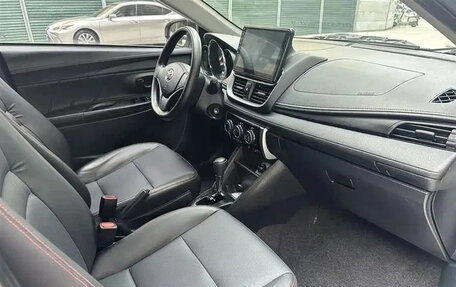 Toyota Yaris XP150 рестайлинг, 2022 год, 1 199 000 рублей, 18 фотография