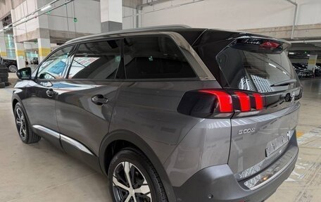 Peugeot 5008 II, 2019 год, 1 089 100 рублей, 3 фотография