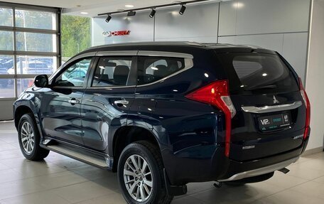 Mitsubishi Pajero Sport III рестайлинг, 2018 год, 2 975 000 рублей, 4 фотография