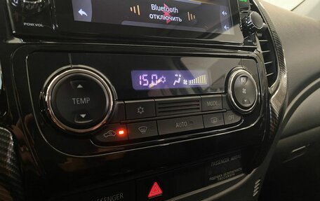 Mitsubishi Pajero Sport III рестайлинг, 2018 год, 2 975 000 рублей, 14 фотография
