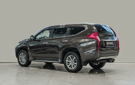 Mitsubishi Pajero Sport III рестайлинг, 2018 год, 2 900 000 рублей, 2 фотография