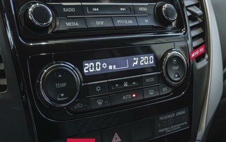 Mitsubishi Pajero Sport III рестайлинг, 2018 год, 2 900 000 рублей, 13 фотография
