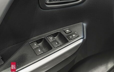 Mitsubishi Pajero Sport III рестайлинг, 2018 год, 2 900 000 рублей, 15 фотография