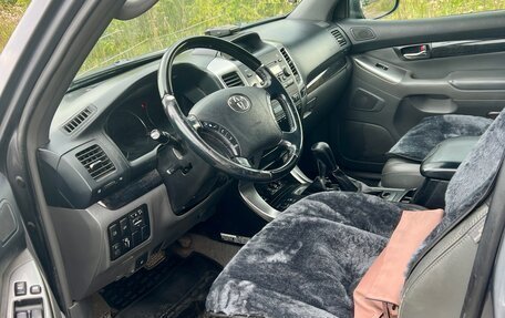 Toyota Land Cruiser Prado 120 рестайлинг, 2008 год, 2 550 000 рублей, 6 фотография