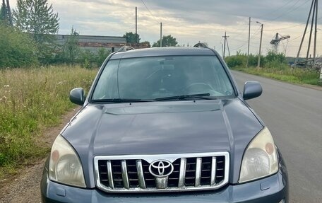 Toyota Land Cruiser Prado 120 рестайлинг, 2008 год, 2 550 000 рублей, 7 фотография