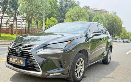 Lexus NX I, 2021 год, 2 500 000 рублей, 3 фотография