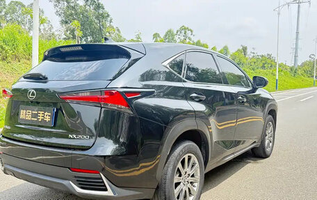 Lexus NX I, 2021 год, 2 500 000 рублей, 4 фотография