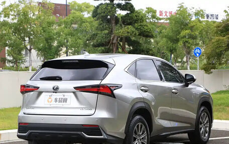 Lexus NX I, 2021 год, 2 500 000 рублей, 5 фотография