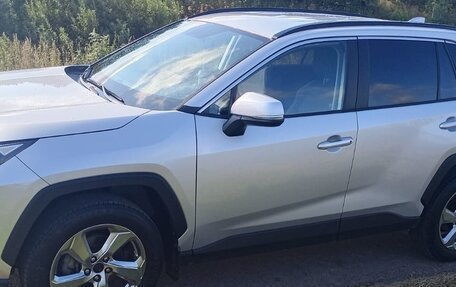 Toyota RAV4, 2022 год, 3 500 000 рублей, 11 фотография