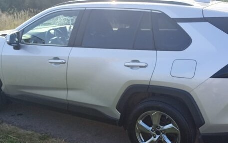 Toyota RAV4, 2022 год, 3 500 000 рублей, 13 фотография