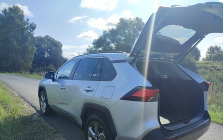 Toyota RAV4, 2022 год, 3 500 000 рублей, 7 фотография