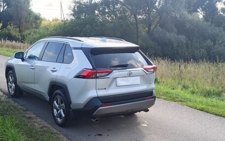 Toyota RAV4, 2022 год, 3 500 000 рублей, 15 фотография