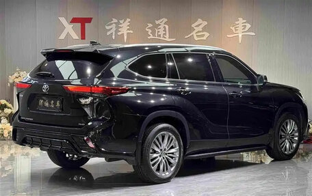 Toyota Highlander, 2024 год, 5 360 888 рублей, 4 фотография