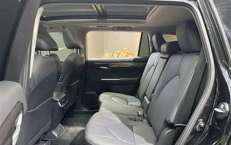 Toyota Highlander, 2024 год, 5 360 888 рублей, 17 фотография