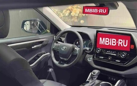 Toyota Highlander, 2024 год, 5 360 888 рублей, 18 фотография