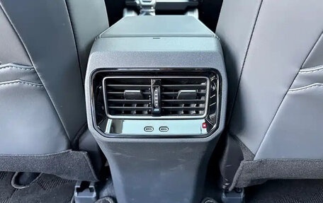Toyota RAV4, 2026 год, 3 940 177 рублей, 17 фотография