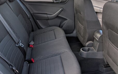 Skoda Rapid I, 2017 год, 1 000 000 рублей, 8 фотография
