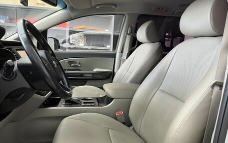 KIA Carnival III, 2018 год, 2 350 000 рублей, 8 фотография