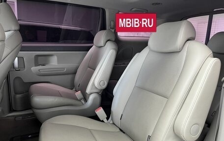 KIA Carnival III, 2018 год, 2 350 000 рублей, 15 фотография