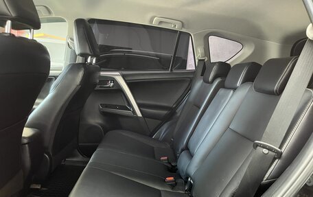 Toyota RAV4, 2017 год, 2 250 000 рублей, 14 фотография