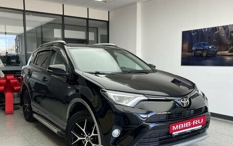 Toyota RAV4, 2017 год, 2 250 000 рублей, 3 фотография