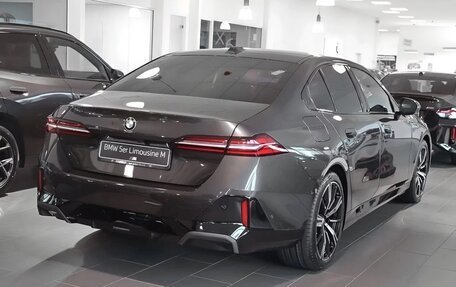 BMW 5 серия, 2025 год, 7 290 000 рублей, 2 фотография