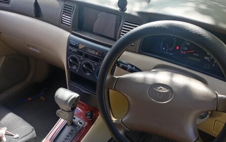 Toyota Corolla, 2001 год, 500 000 рублей, 4 фотография