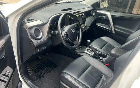 Toyota RAV4, 2019 год, 1 870 069 рублей, 8 фотография