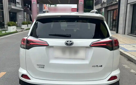 Toyota RAV4, 2019 год, 1 870 069 рублей, 5 фотография
