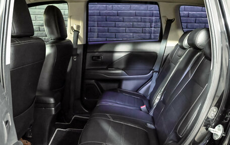 Mitsubishi Outlander III рестайлинг 3, 2014 год, 1 480 000 рублей, 18 фотография