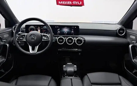 Mercedes-Benz A-Класс, 2022 год, 2 230 020 рублей, 18 фотография