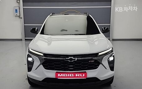 Chevrolet Trax, 2023 год, 1 906 020 рублей, 2 фотография