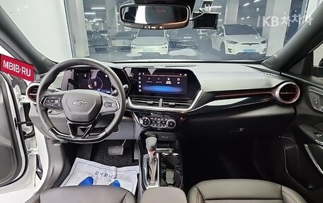 Chevrolet Trax, 2023 год, 1 906 020 рублей, 7 фотография